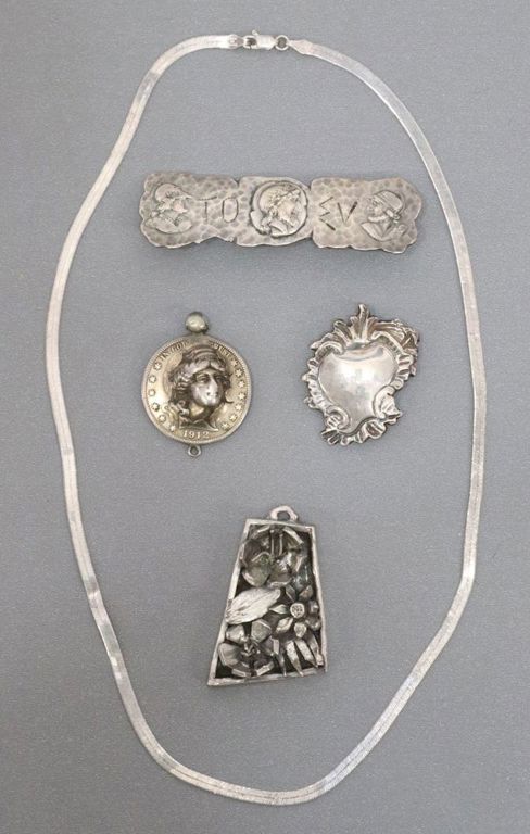Sterling & Other Silver Brooches & Pendants, Flat Herringbone Chain