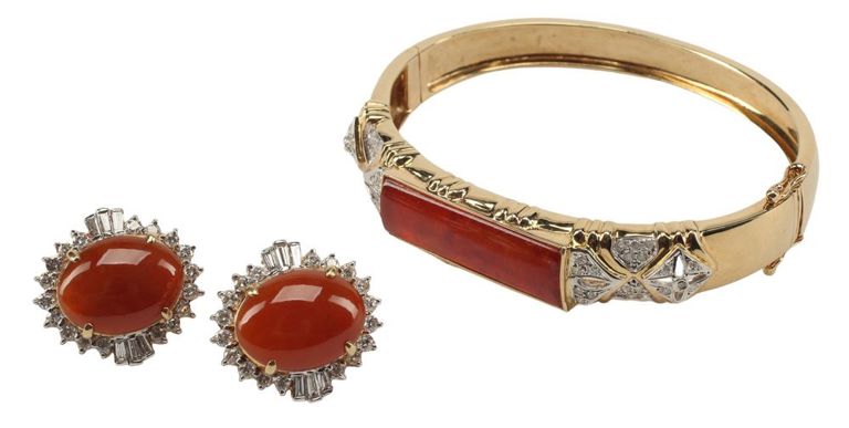 Estate 14kt Yellow Gold Jade & Diamond Bangle & Earrings