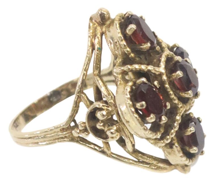 Estate 14kt Yellow Gold & Garnet Cocktail Ring