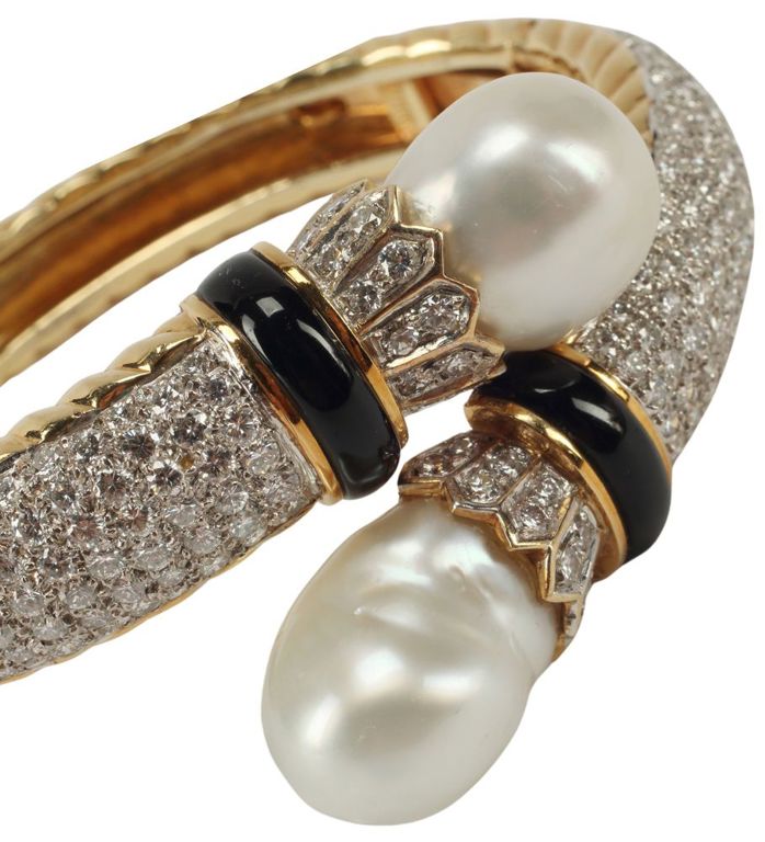 Estate 18kt Yellow Gold, Diamond & Baroque Pearl Bypass Bracelet