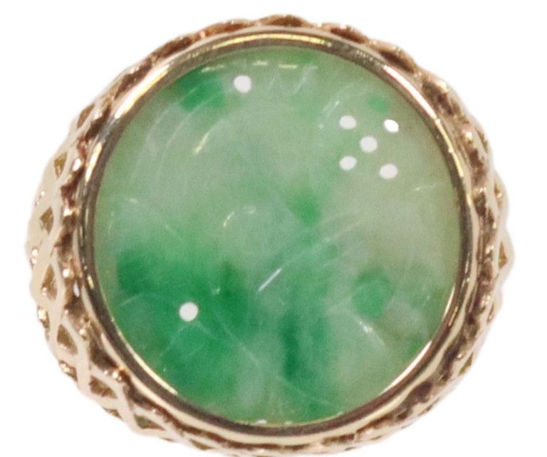 Estate 14kt Gold & Carved & Pierced Foliate Jade Ring