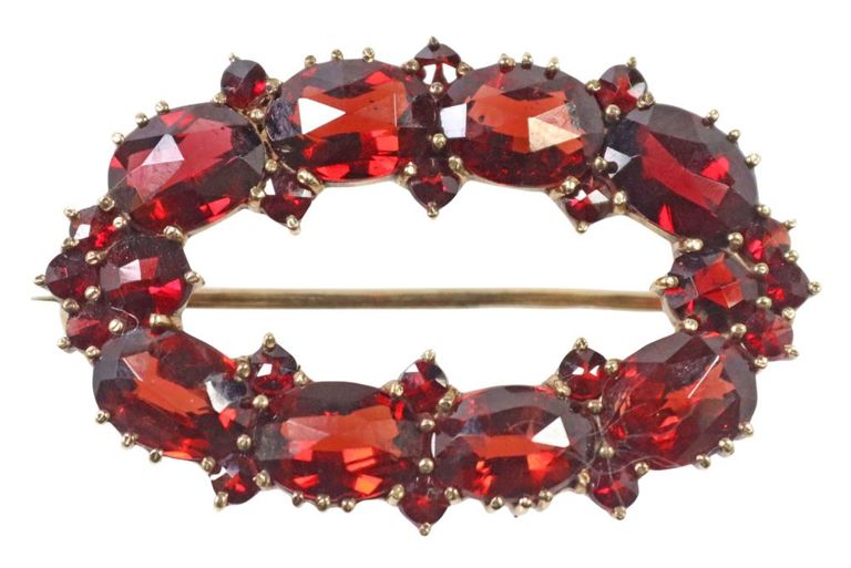 Estate Birks 10kt Yellow Gold & Garnet Wreath Brooch