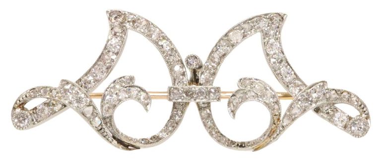 Estate belle epoque platinum and diamond-set brooch