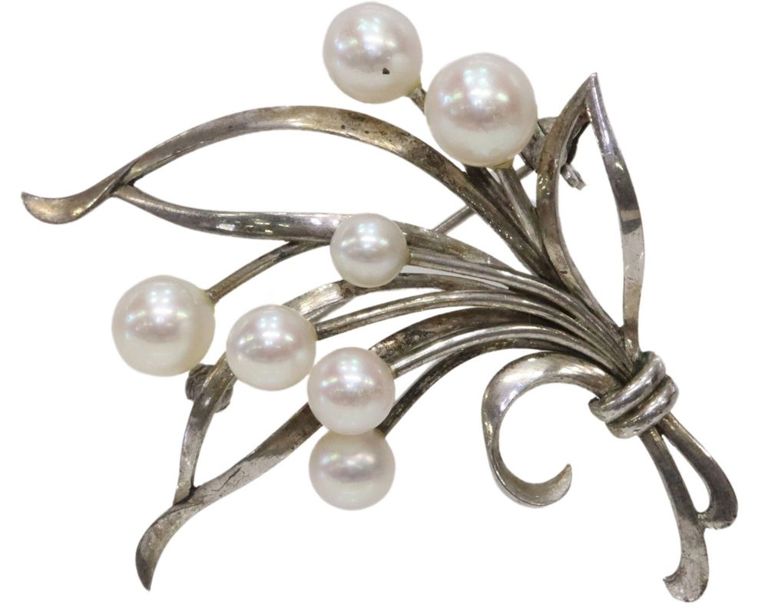 Estate Mikimoto silver brooch with cultured pearls
