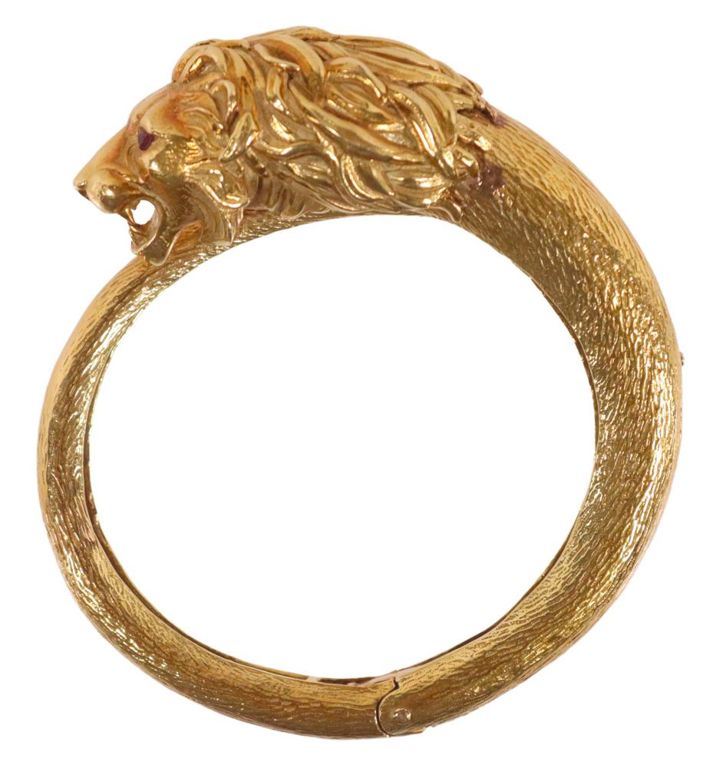 18k yellow gold lion's head hinged bypass cuff bracelet