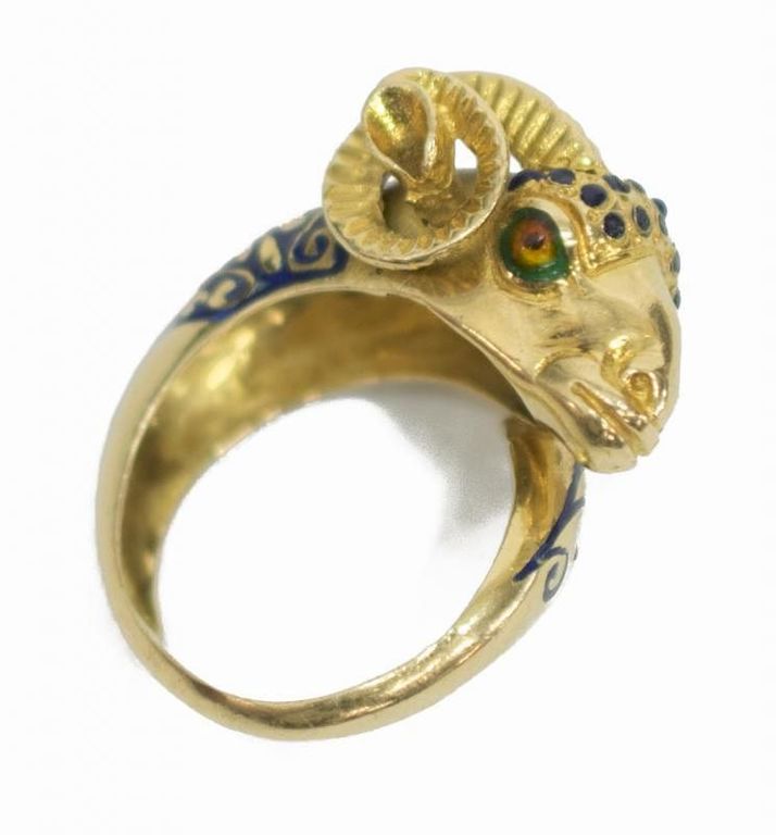 Ladies 18kt Gold & Enamel Rams Head Ring