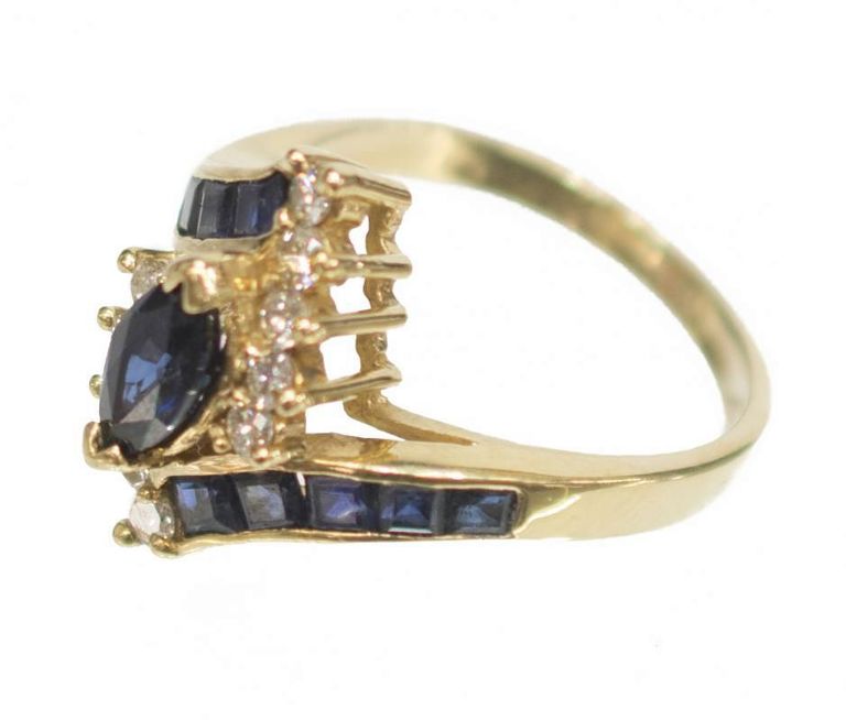 Ladies 14kt Gold, Diamond & Sapphire Estate Ring