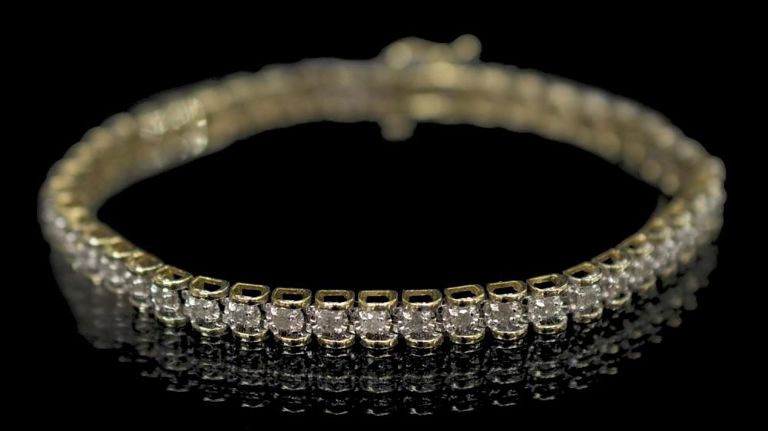 Ladies 14ct Gold & Diamond Estate Tennis Bracelet