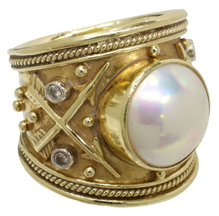 Estate Signed 18kt Gold, Mabe Pearl & Diamond Ring