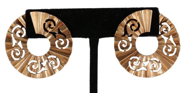 Estate 14kt Gold Pleated & Pierced Earrings