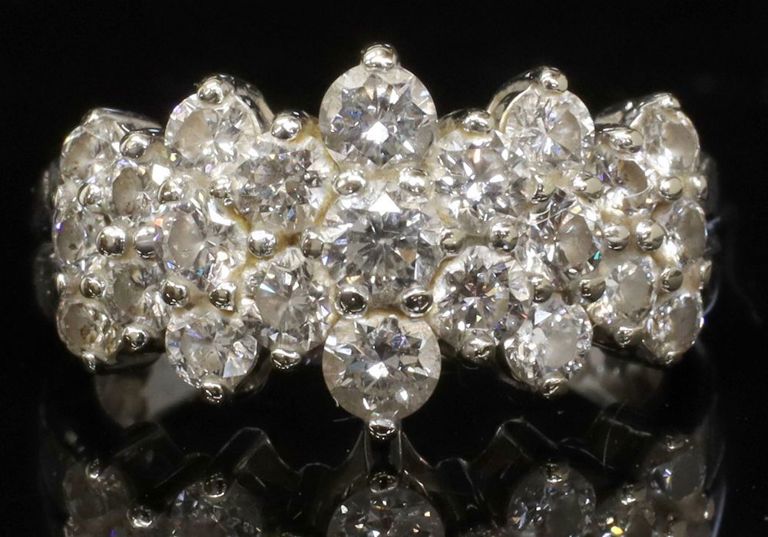 Estate 14kt White Gold & Diamond Ring
