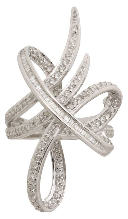 Estate 18kt White Gold & Diamond Ring