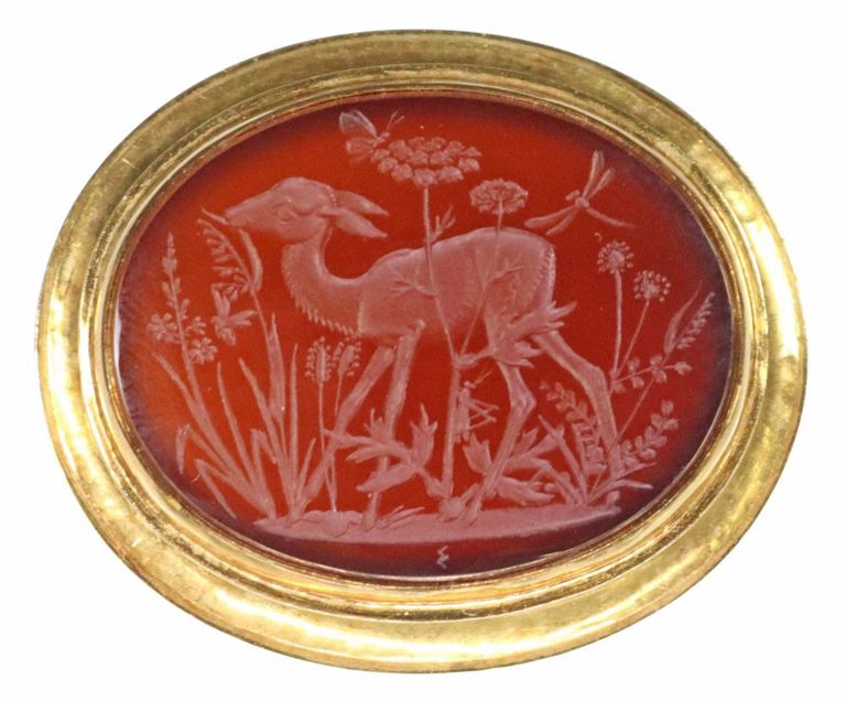 Estate 18k yellow gold brooch with carnelian intaglio