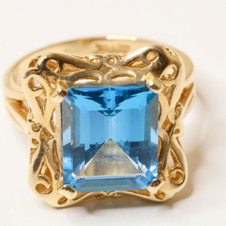 14k yellow gold blue topaz filigree ring