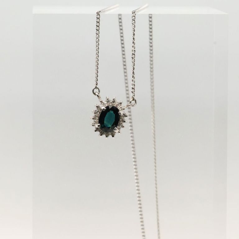 850 platinum sapphire and diamond pendant on necklace