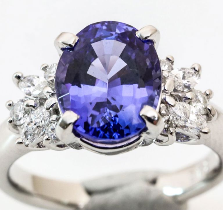 900 platinum tanzanite and diamond ring