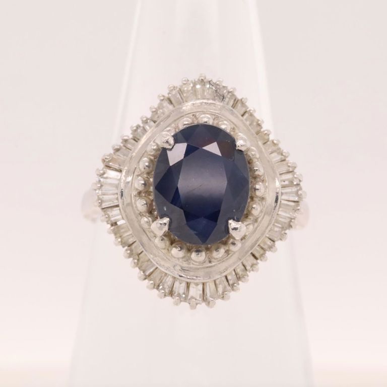 900 platinum sapphire and diamond halo ring