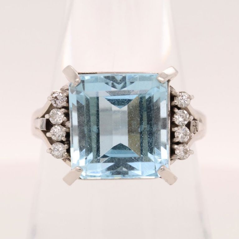 900 platinum aquamarine and diamond ring