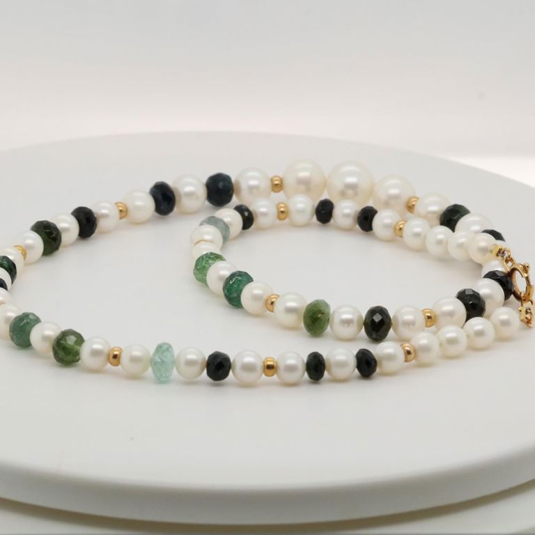 18k yellow gold pearl necklace