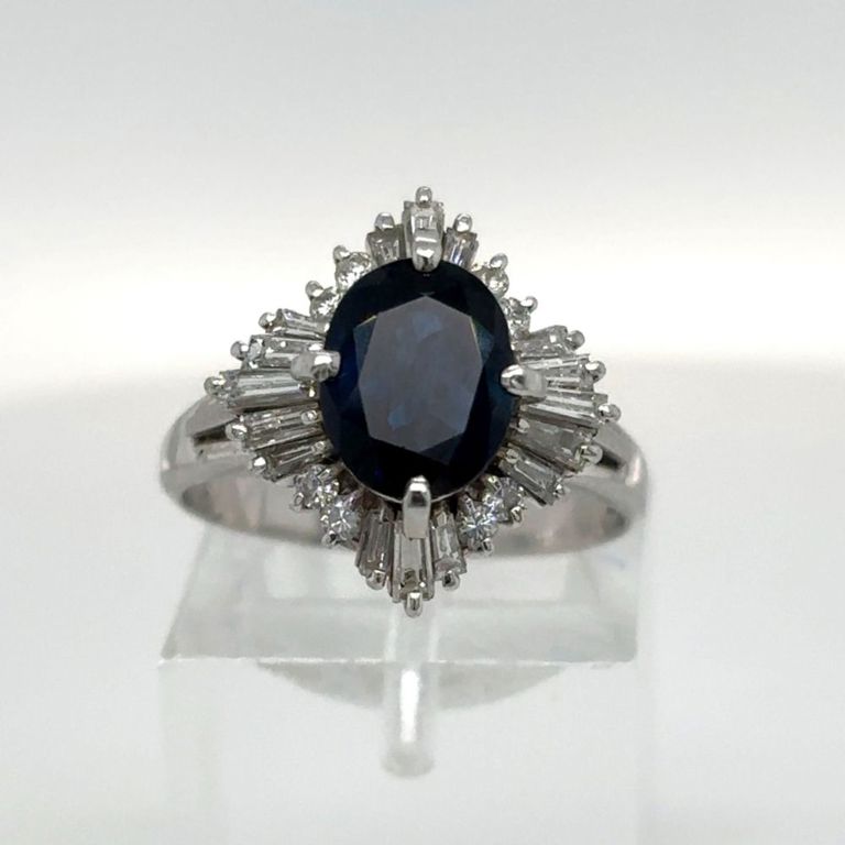 900 platinum sapphire and diamond halo ring