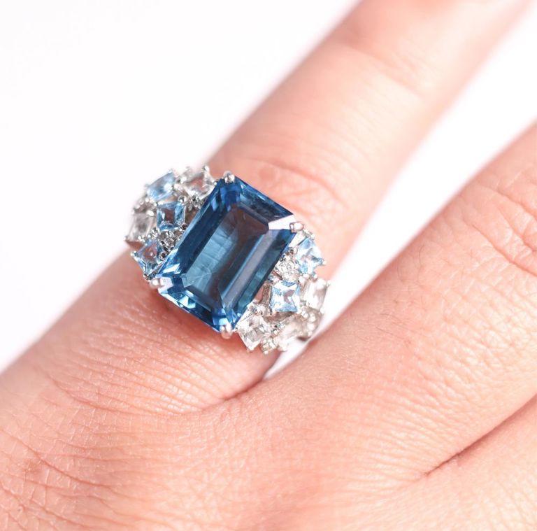 900 platinum topaz and diamond ring