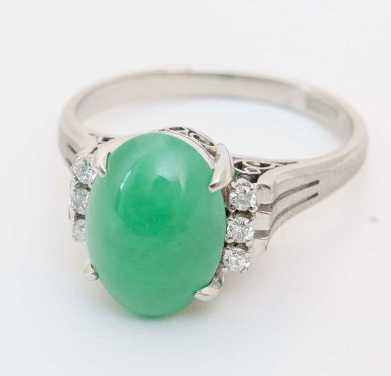 900 platinum jade and diamond ring
