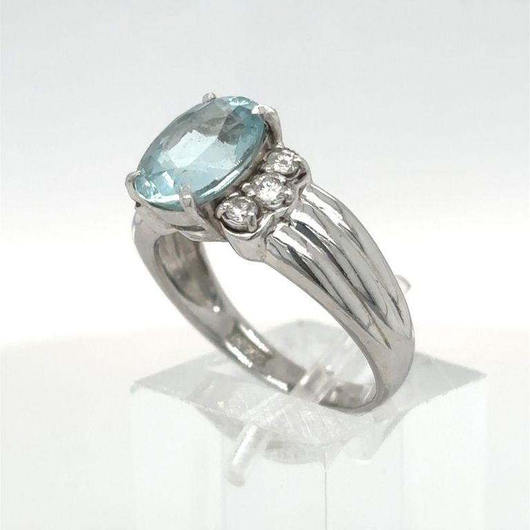 900 platinum aquamarine and diamond ring