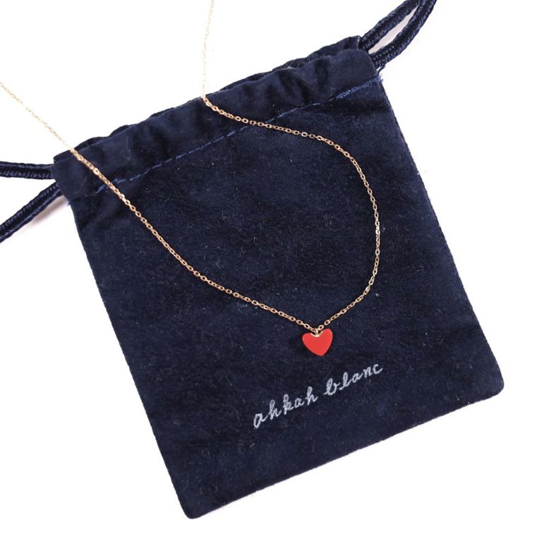Ahkah 18k yellow gold heart pendant on necklace