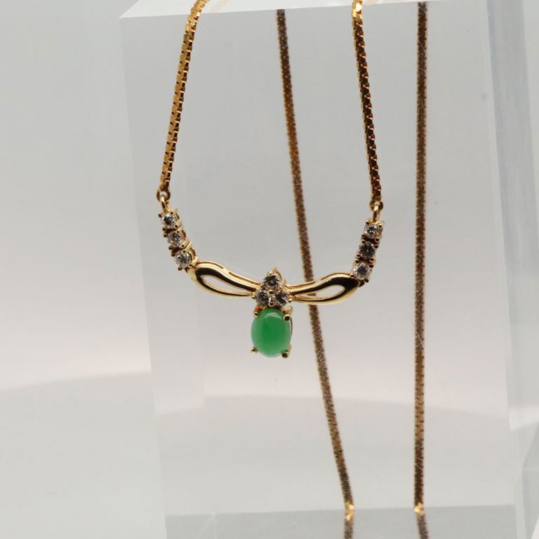 18k yellow gold jade and diamond pendant on necklace