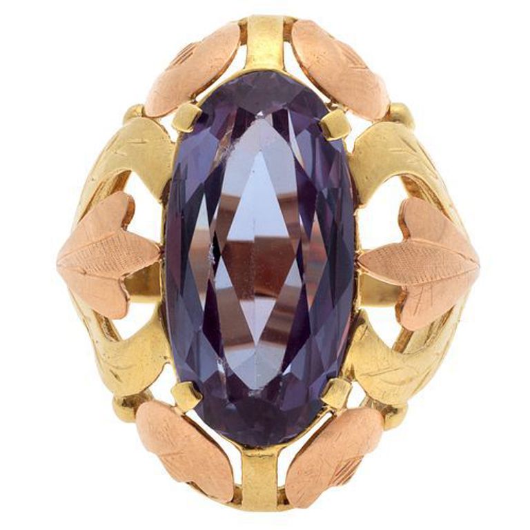 14k yellow and rose gold ring with synthetic color change sapphire