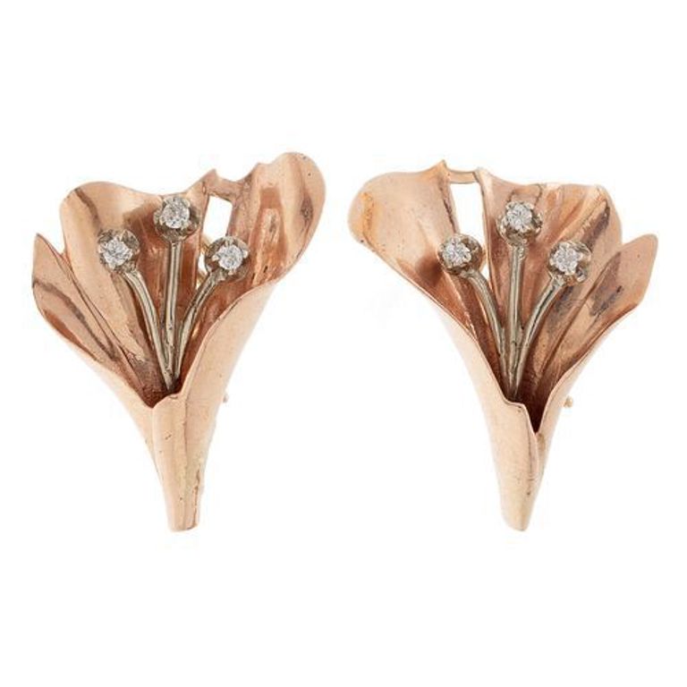 Pair of Retro 14k rose gold earrings with diamonds