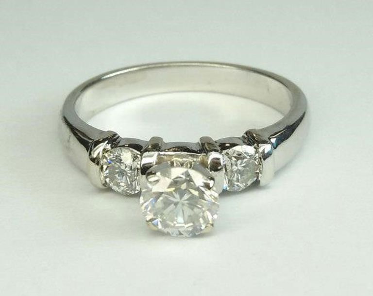 14Kt White Gold Three Stone Diamond Engag Ring