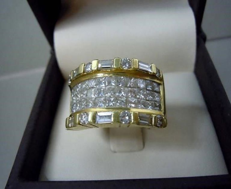 Men's Estate 18K Gold Princess Cut Round Baguette Diamonds Ring