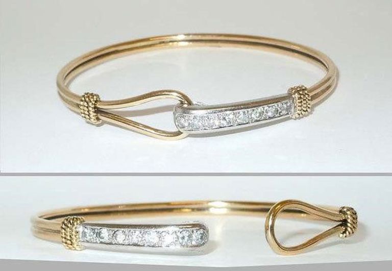 Stunning 18Kt Yellow & White Gold Pave Diamond Bangle Bracelet