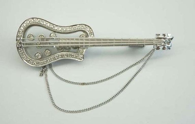 Vintage 18kt White Gold Floating Happy Diamond Guitar Brooch