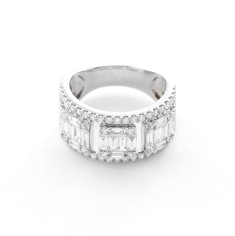 18K White Gold Diamond Band