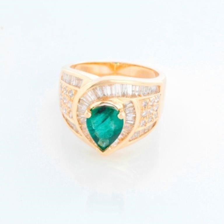 Emerald and Diamond Fashion 14K Yellow Gold Ring