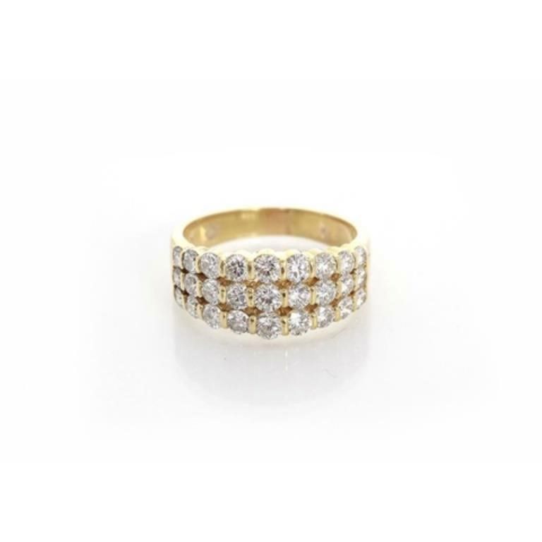 Amazing 18k Yellow Gold and Diamond Ring