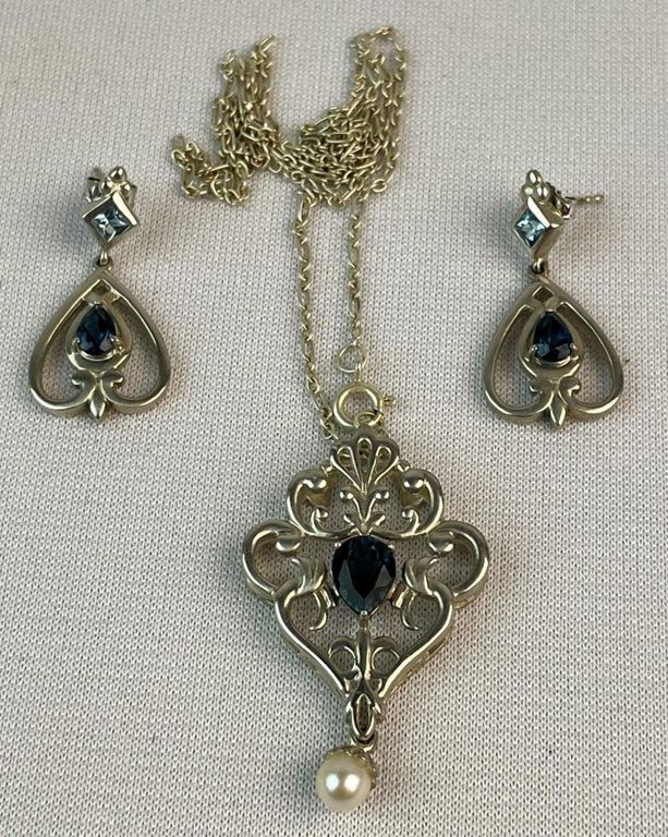 Vintage sterling silver necklace, pendant and earrings