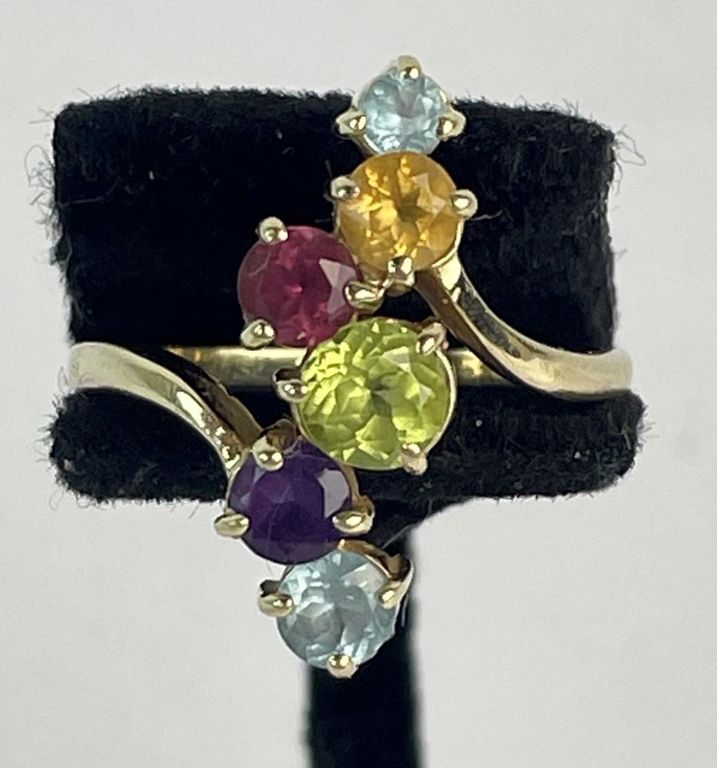 Vintage 14k gold semi precious stones ring
