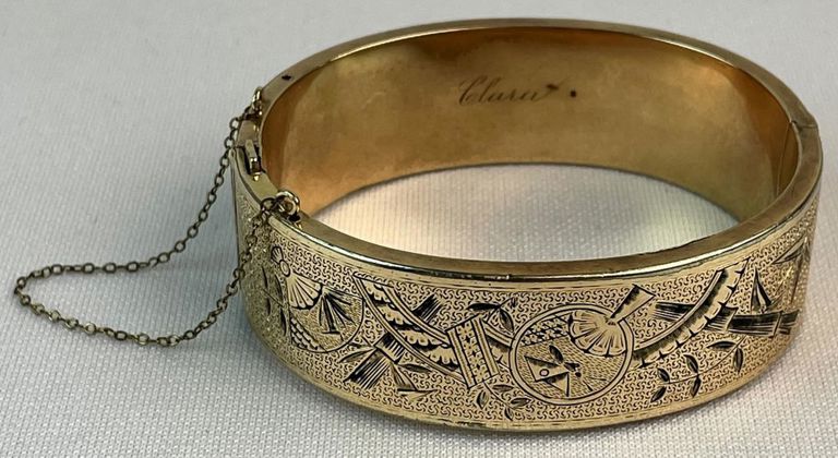 Victorian 10k & 14k yellow gold etched black enamel cuff bracelet