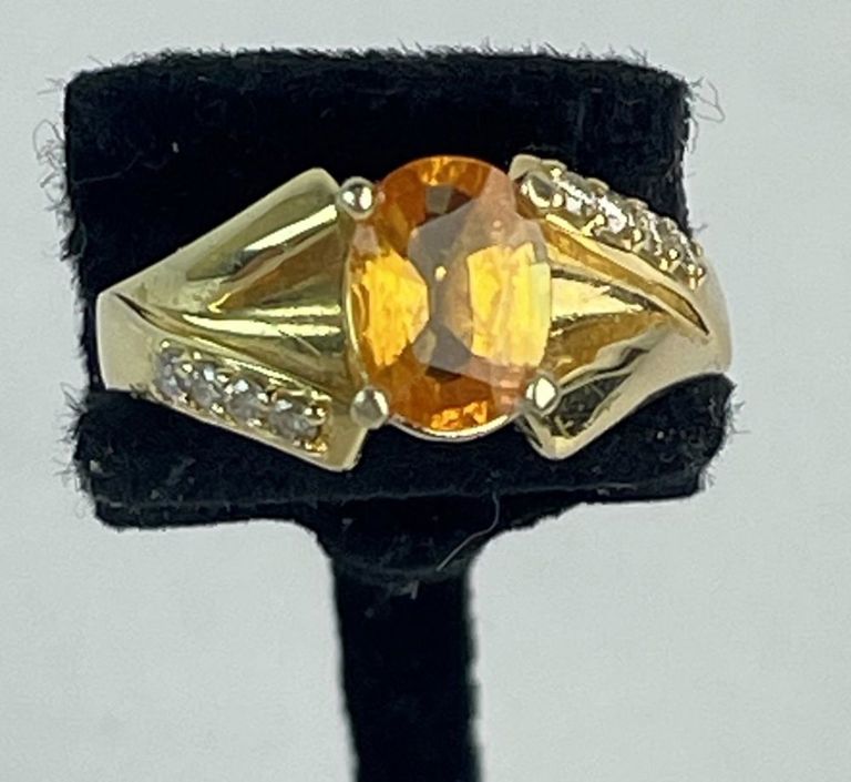 Vintage14k yellow gold fire opal and diamond ring