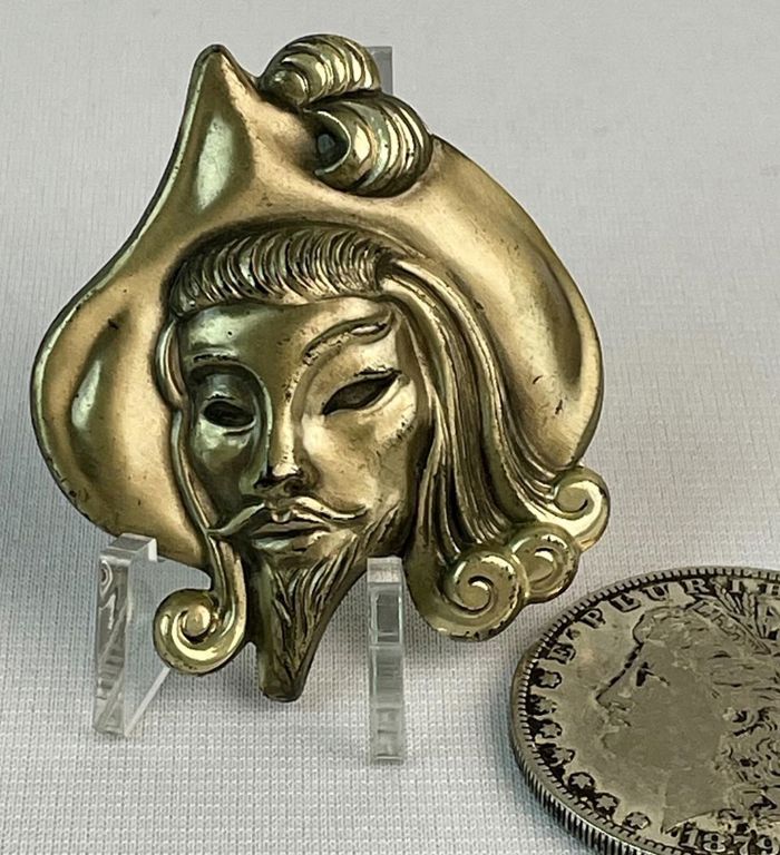 Vintage sterling silver musketeer head brooch
