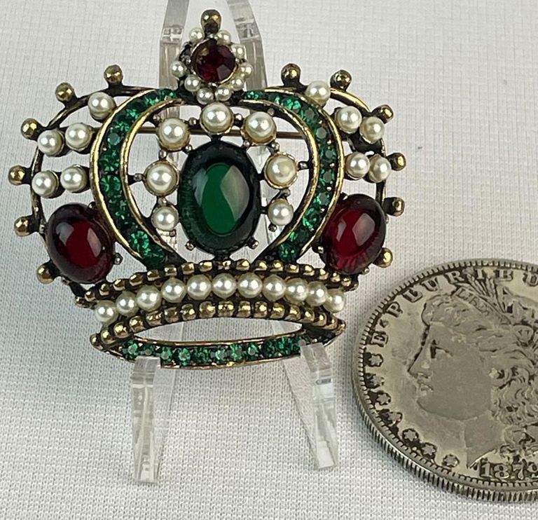 Vintage red and green stones, faux pearls crown brooch/pendant