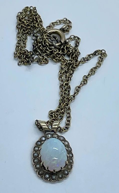 10k gold opal and seed pearl pendant with 10k gold chain