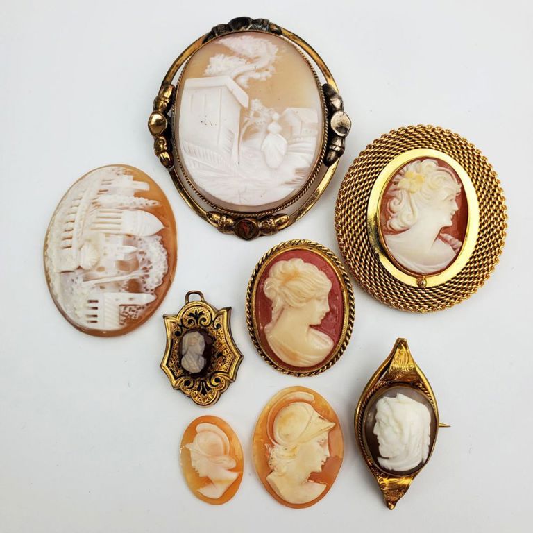 Lot of 8 old cameos