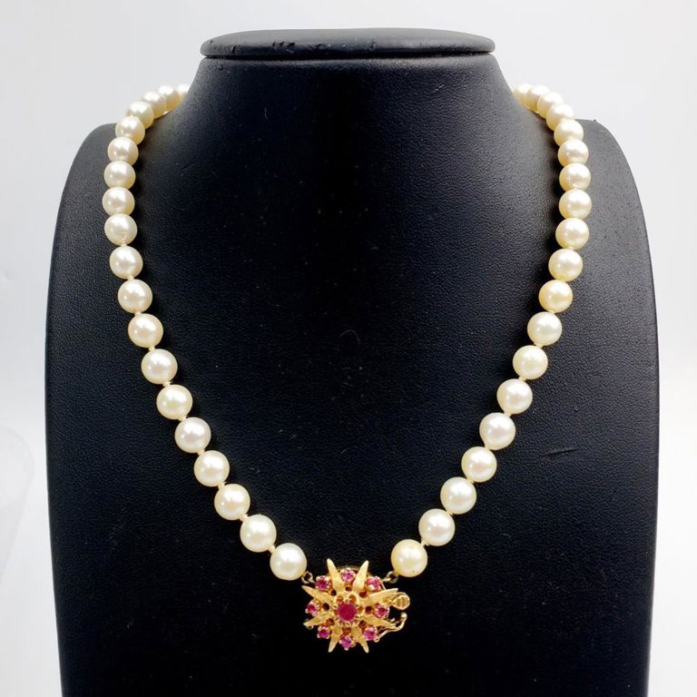 Vintage 14k gold and Japanese pearl necklace