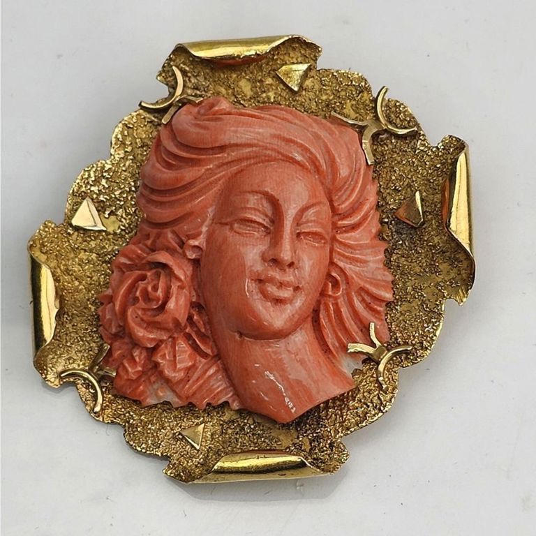 Early 14k gold and carved coral large brooch or pendant