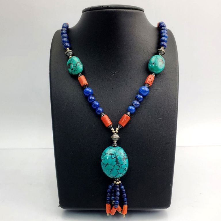 Natural stone beaded necklace