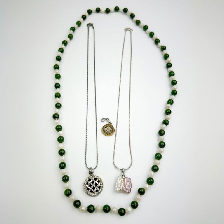Lot of silver and other jewelry items